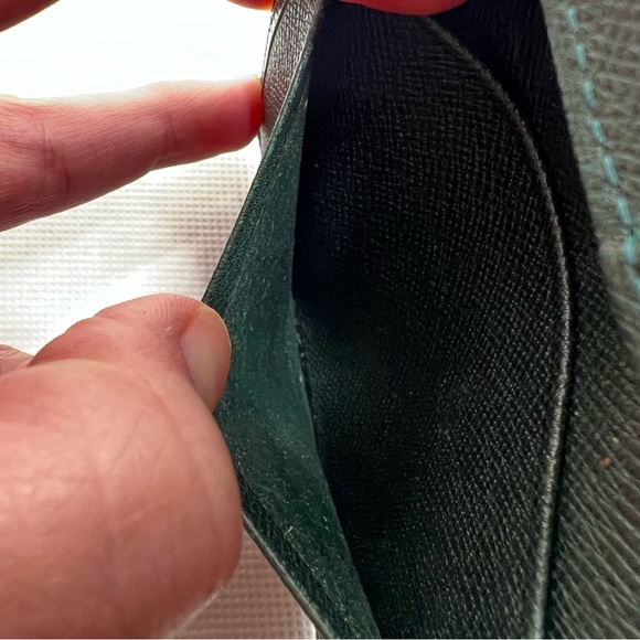 Louis Vuitton LV Taiga Pocket Organizer - Picture 7 of 10